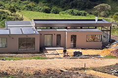 paneles solares en casa rural
